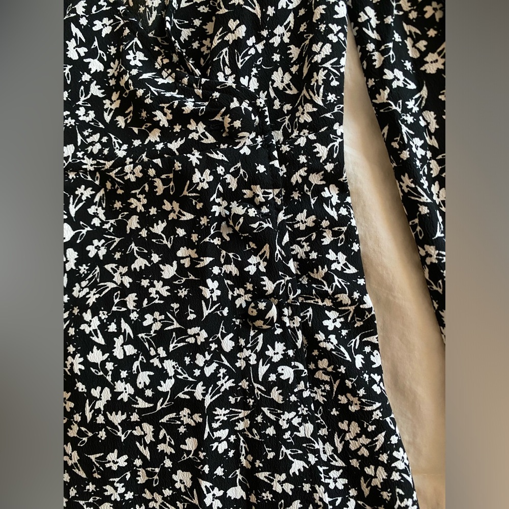 monki floral wrap dress - Picture 2 of 5